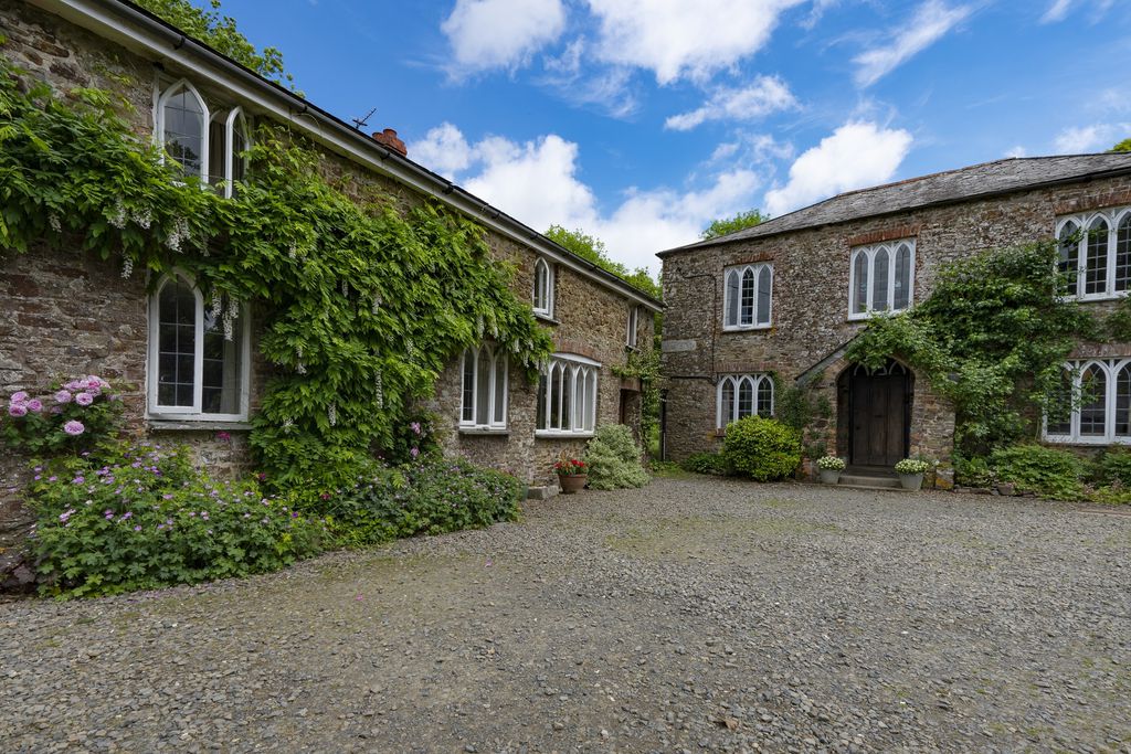 The Old Rectory Pyworthy gallery - Gallery