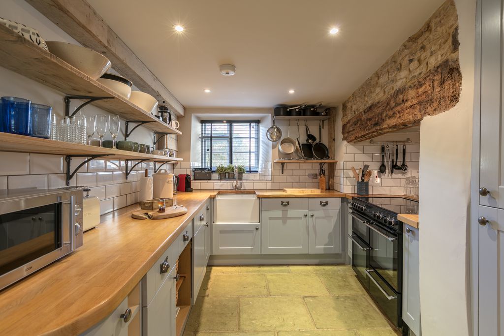 Yarrow Cottage gallery - Gallery