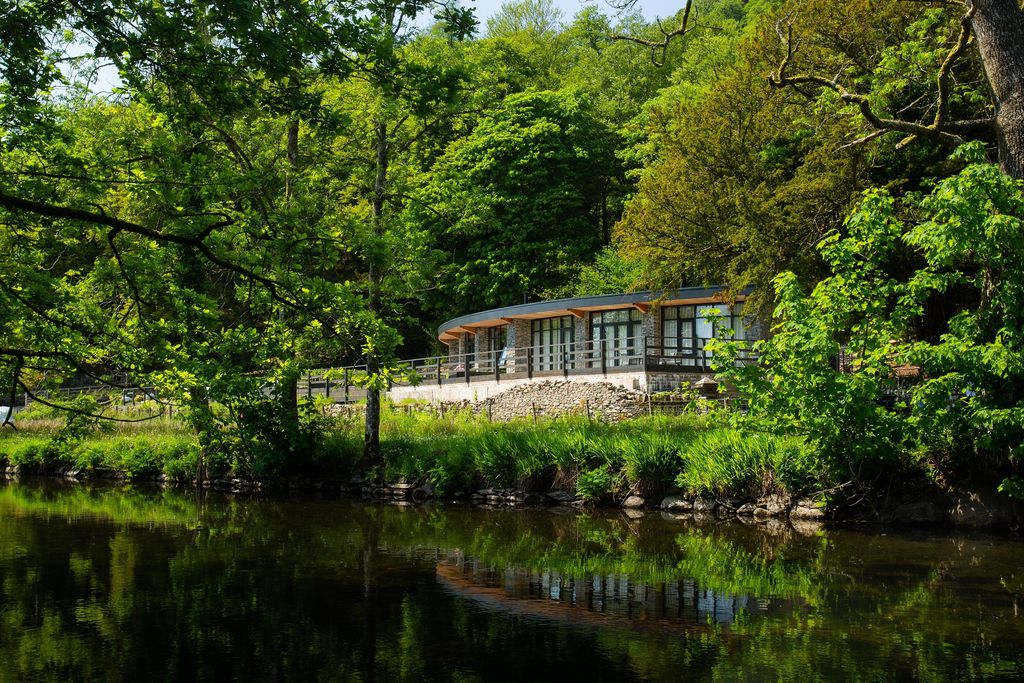 Rivers Edge, Riverside Terrace in the beautiful Lake District National Park