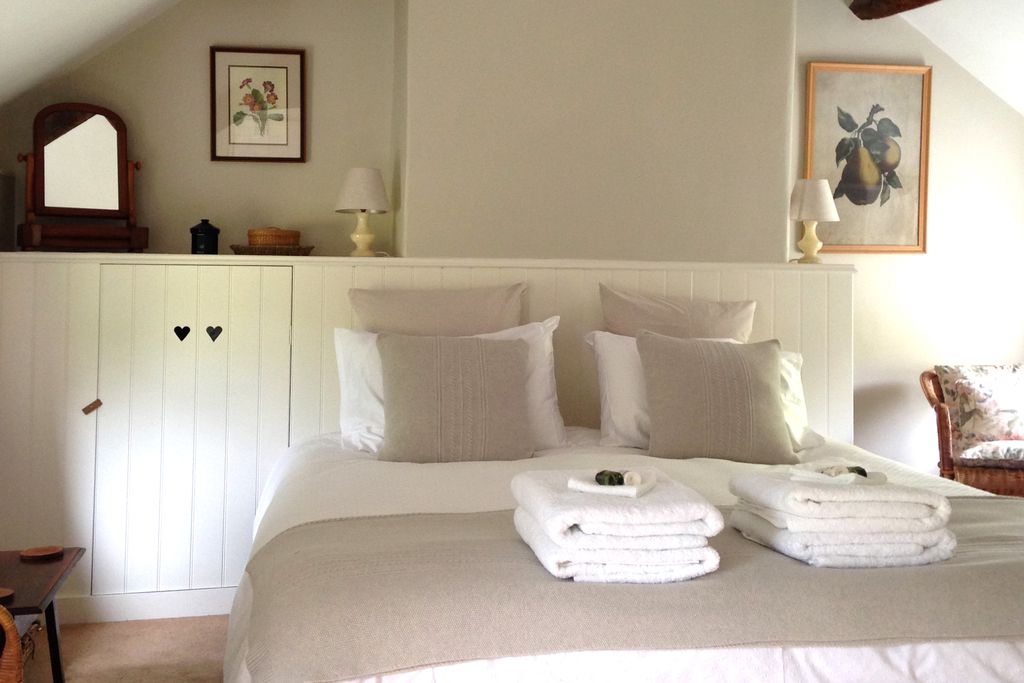 Monnow River Cottage gallery - Gallery