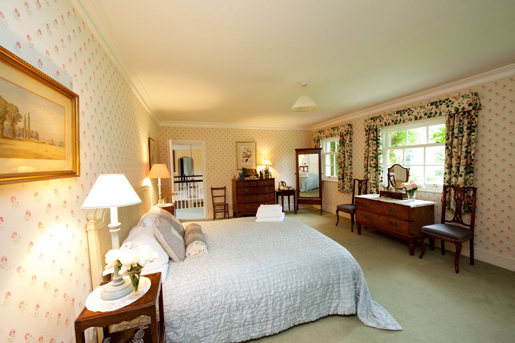 Shorley Wood gallery - Gallery