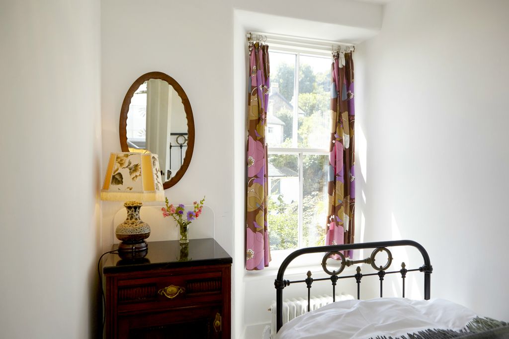 Janie’s Cottage gallery - Gallery