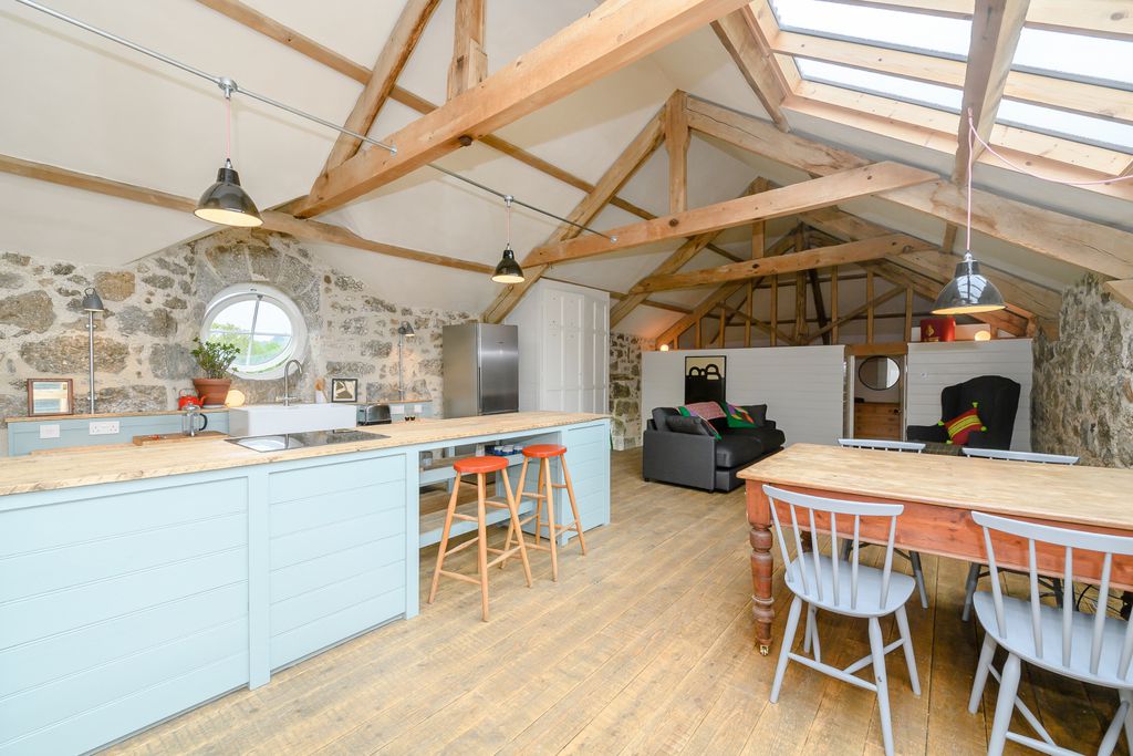 Uphill Coach House - Gallery