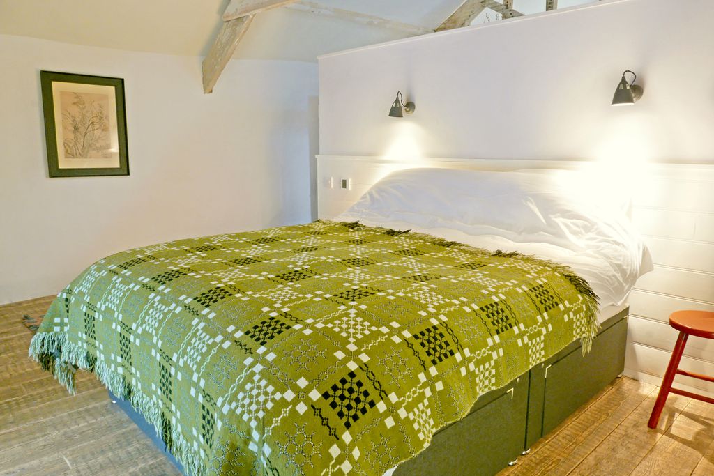 Uphill Coach House - Gallery