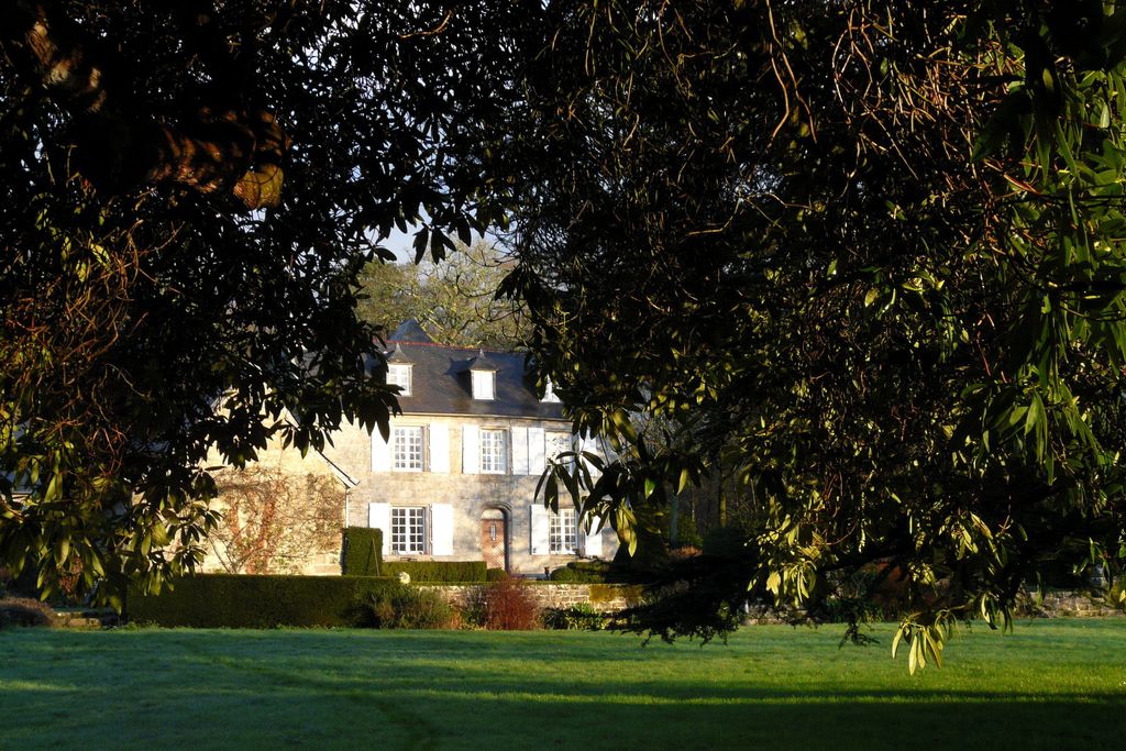 Tregont Mab gallery - Gallery