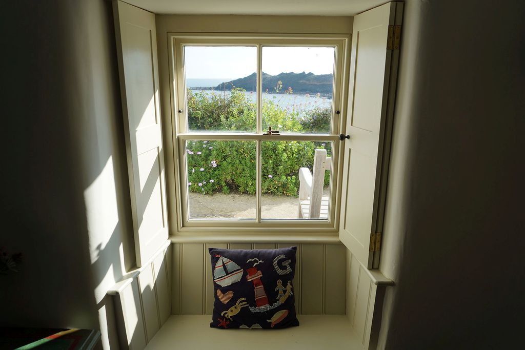 Battery Cottage gallery - Gallery