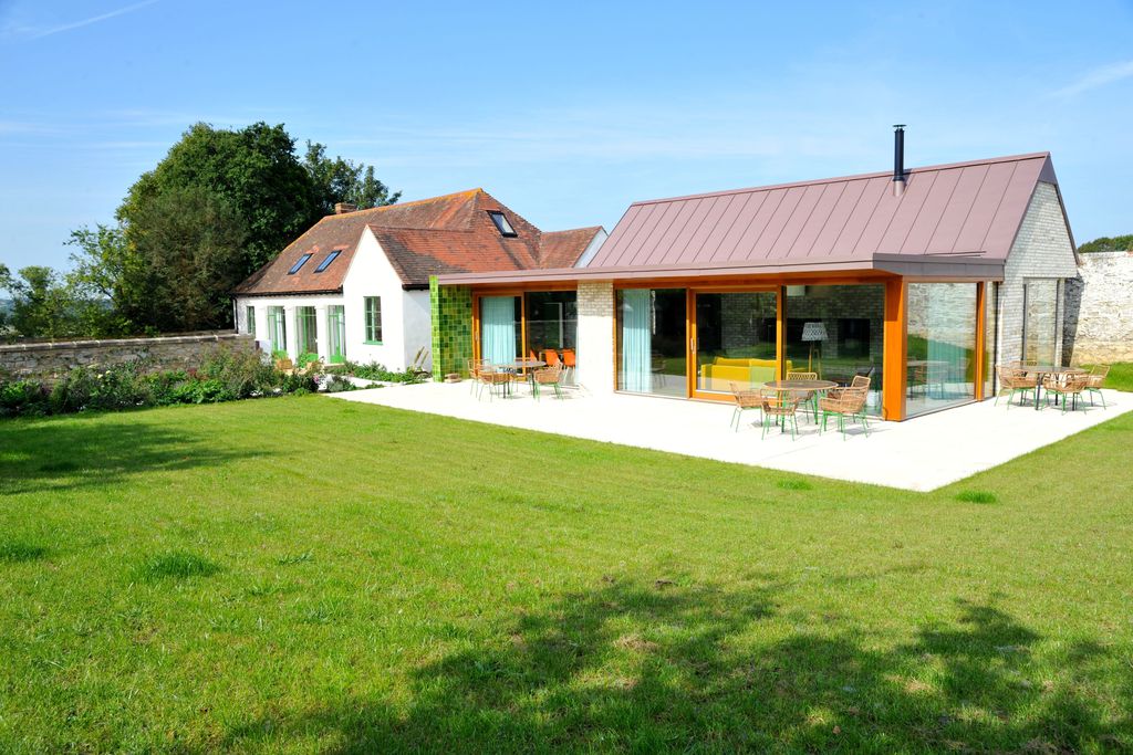 The Long House Padmore gallery - Gallery