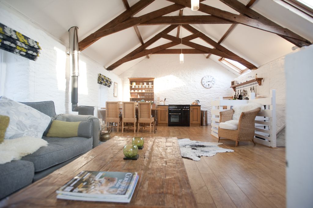 The Old Barn, Lower Tresithick Farm gallery - Gallery