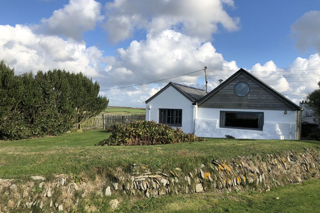 Halzephron Cottage gallery - Gallery