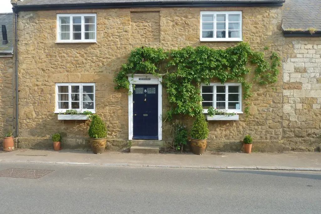 Places To Stay In Dorset Self Catering Hotels B Bs Inns