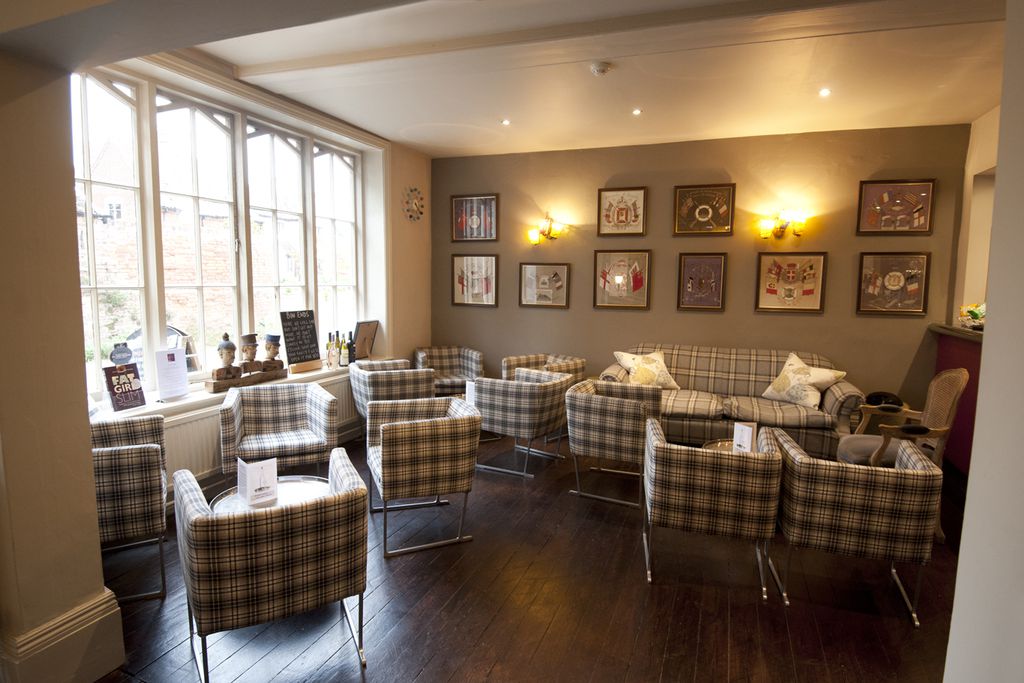 The Crown & Castle gallery - Gallery
