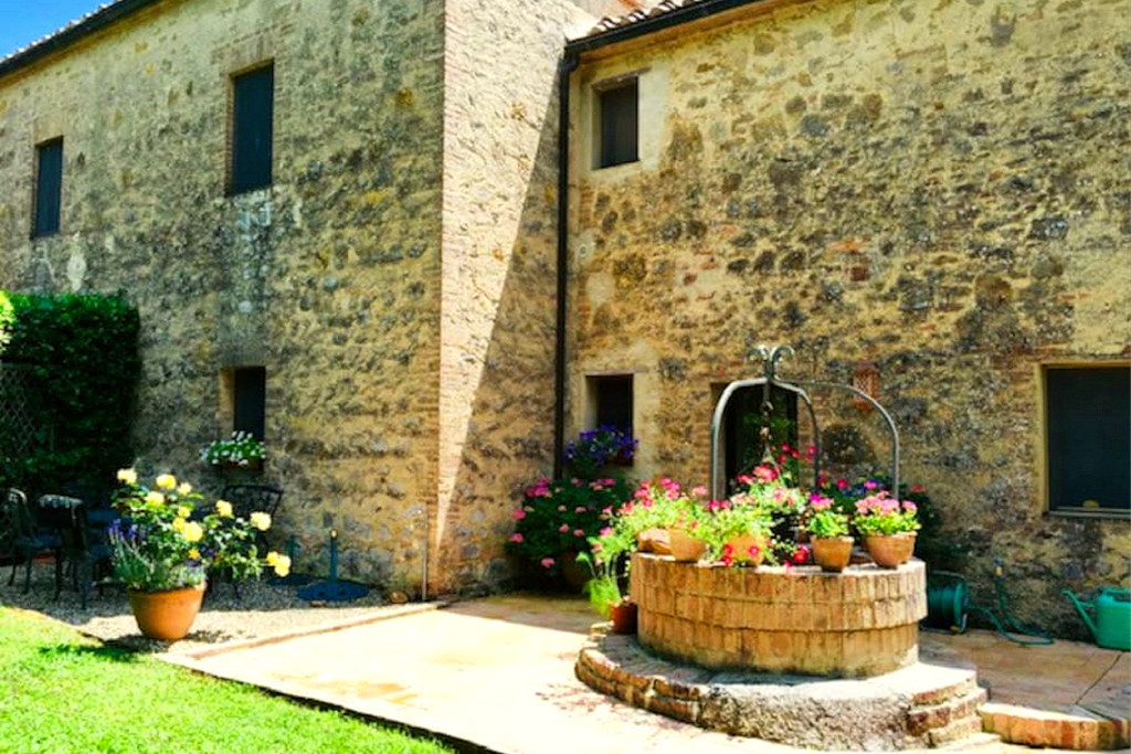 Cortile del Pozzo gallery - Gallery