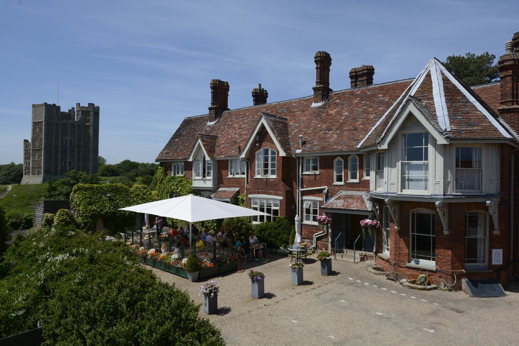 The Crown & Castle gallery - Gallery