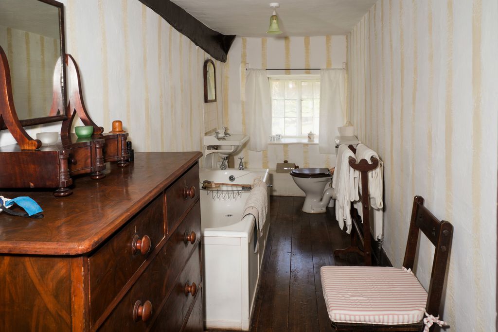 The Old Priory gallery - Gallery