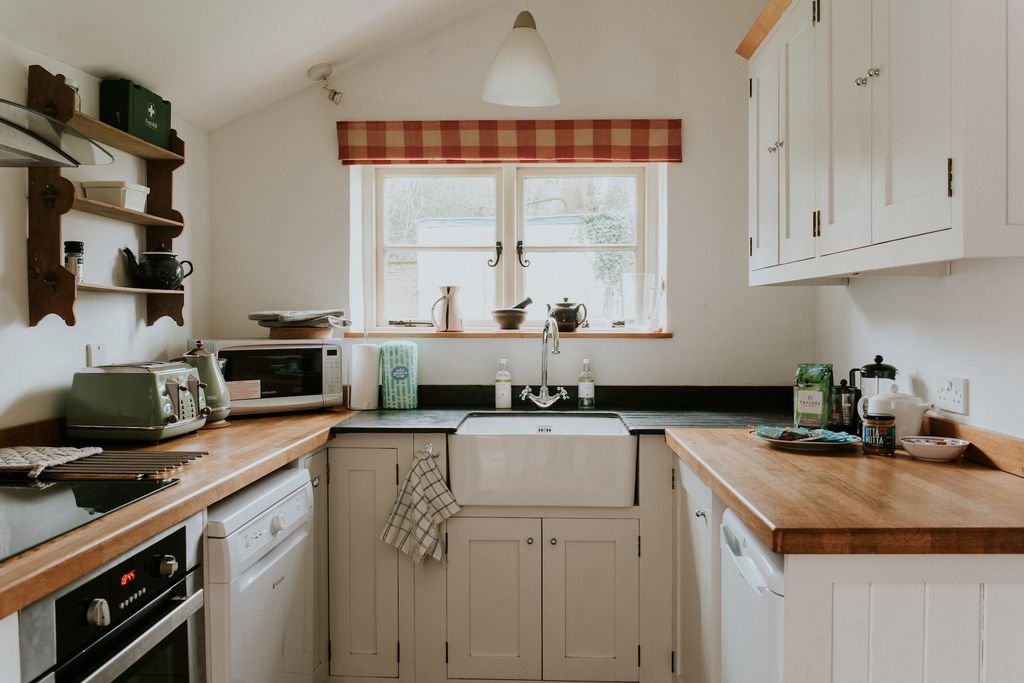 Plum & Apple Cottage gallery - Gallery
