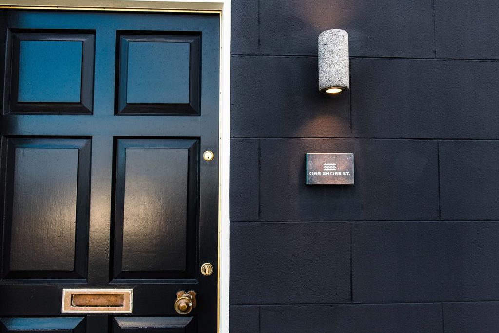 One Shore Street gallery - Gallery