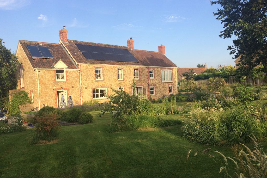 Brook House gallery - Gallery