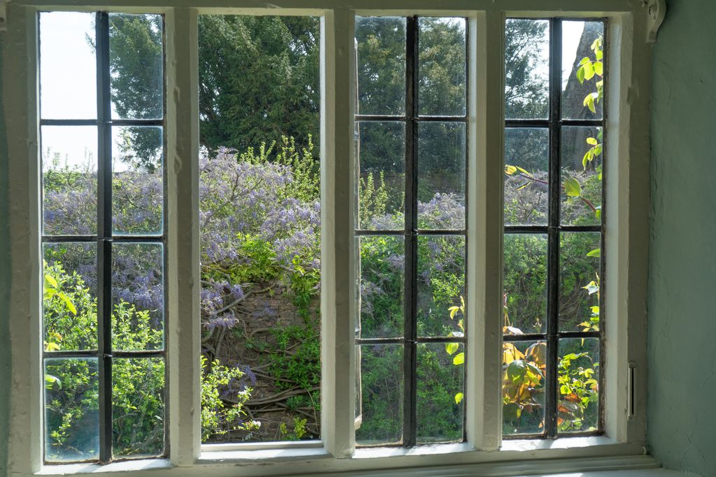 Old Priory Cottage gallery - Gallery