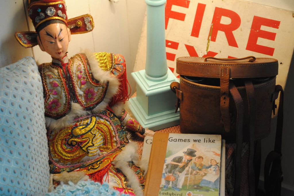 The Curious Cabinet gallery - Gallery