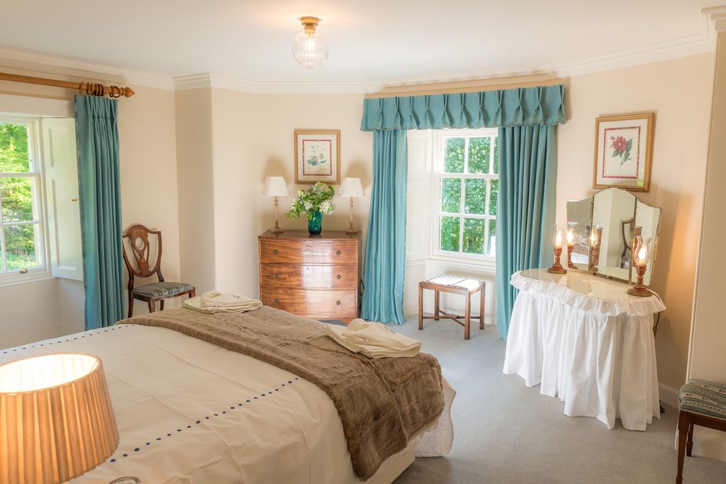 Quarry Gardens Lodge gallery - Gallery