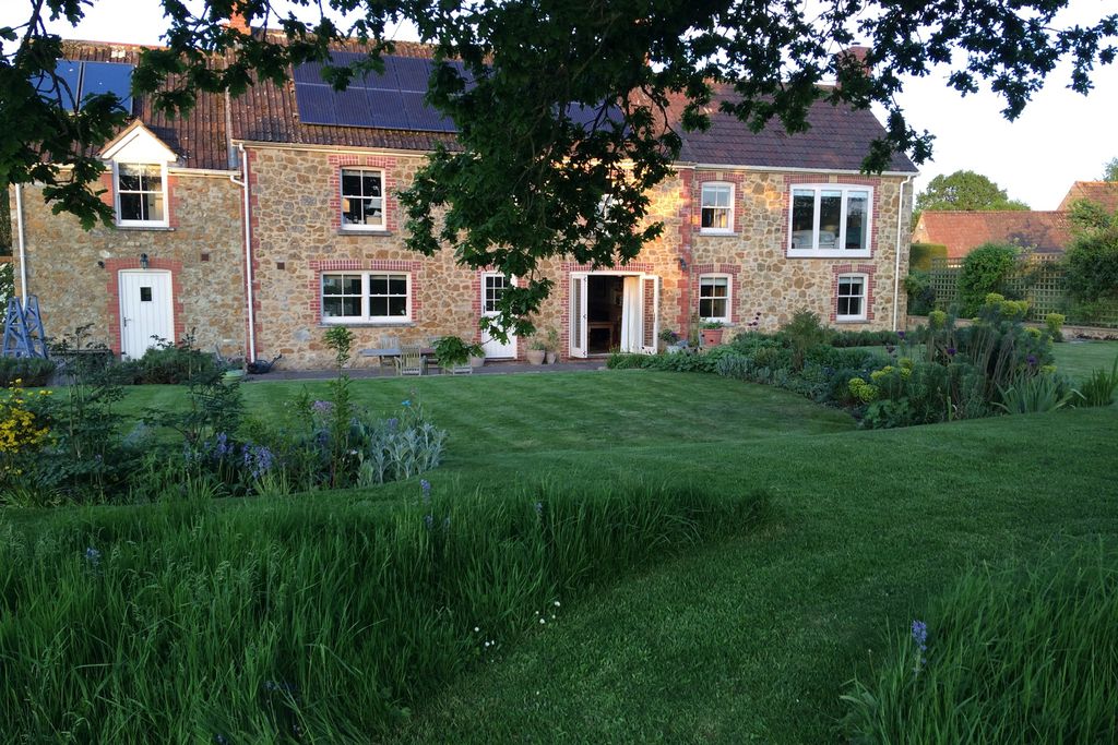 Brook House gallery - Gallery
