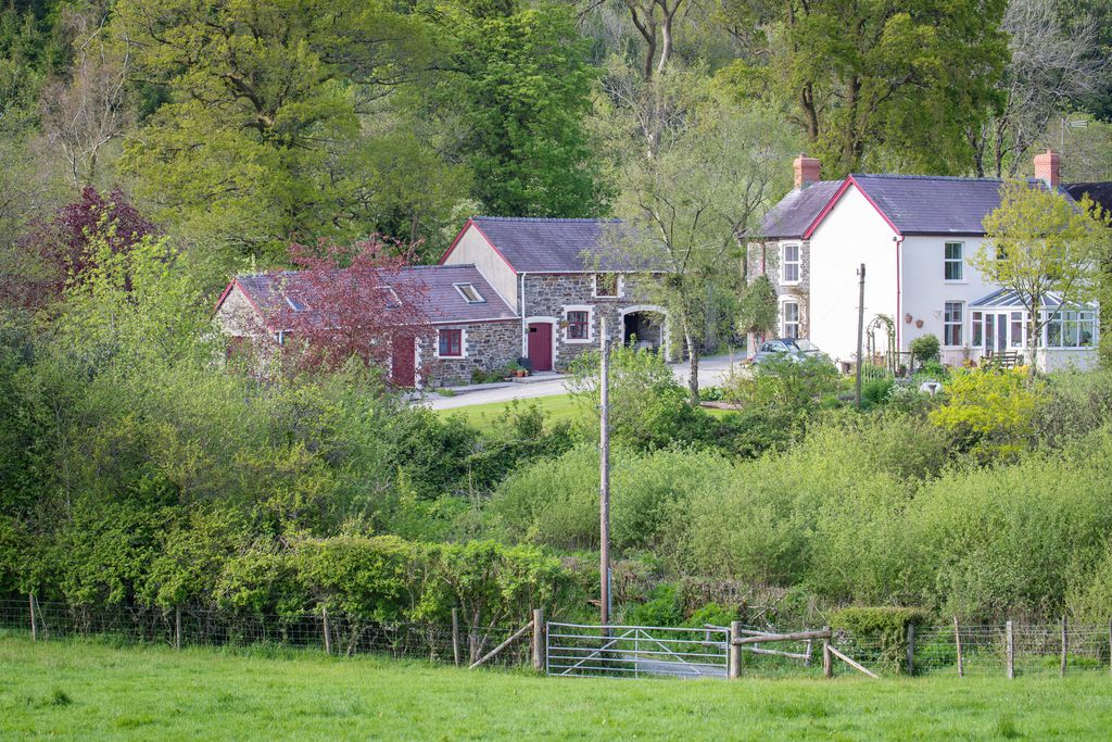 Old Oak Barn Sawday S