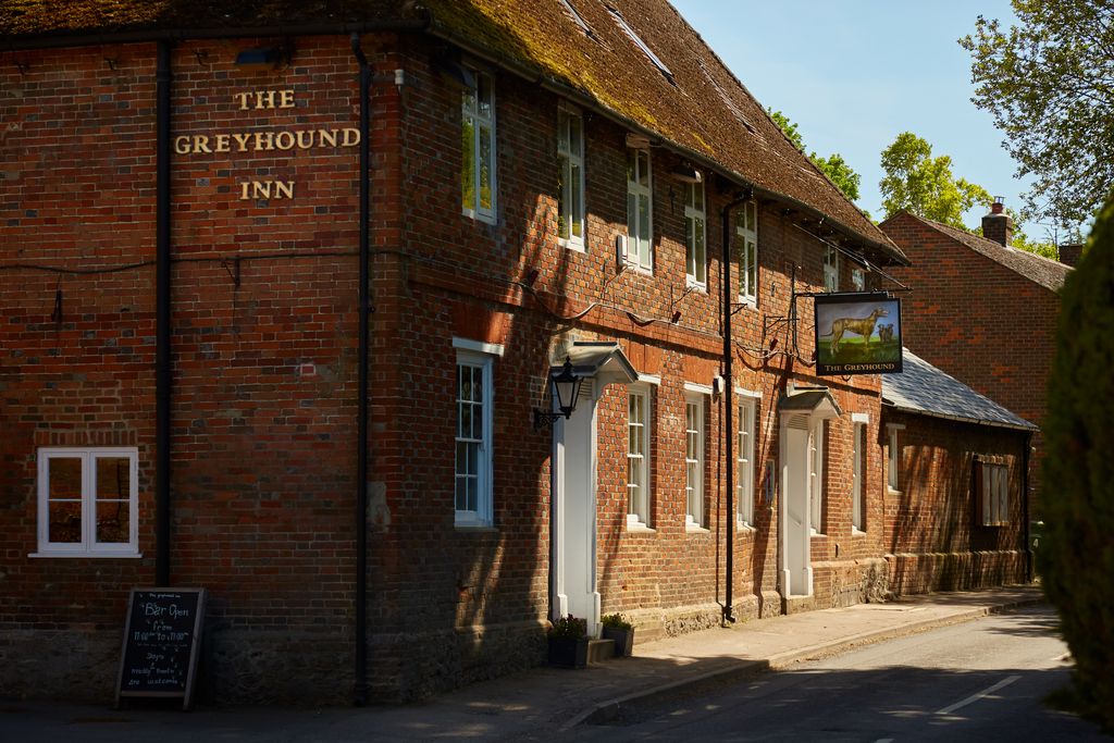 The Greyhound Inn - Gallery