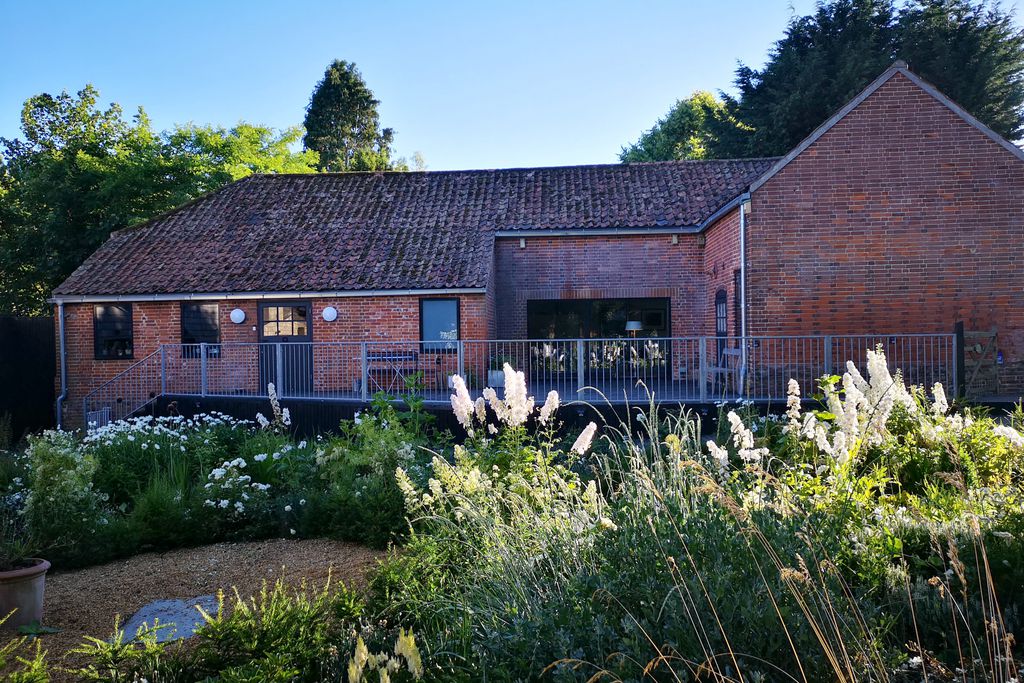 Five Acre Barn gallery - Gallery