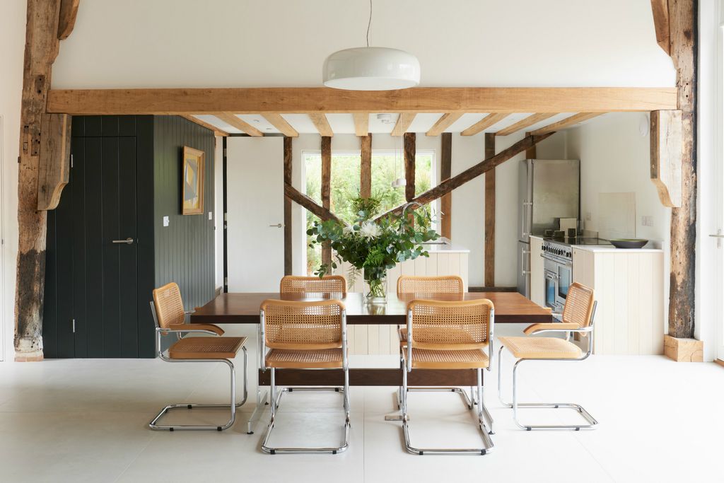 The Priory Barn gallery - Gallery