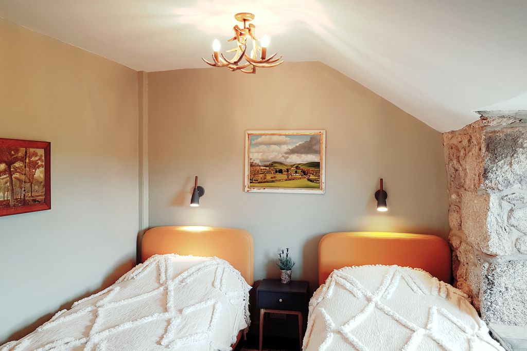 Ivy Cottage gallery - Gallery