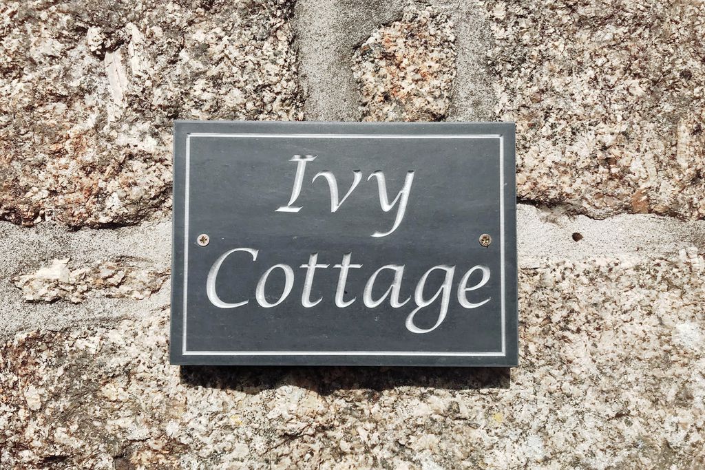 Ivy Cottage gallery - Gallery