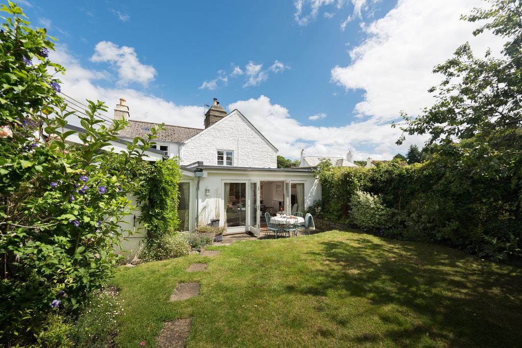 Cheyne Cottage gallery - Gallery