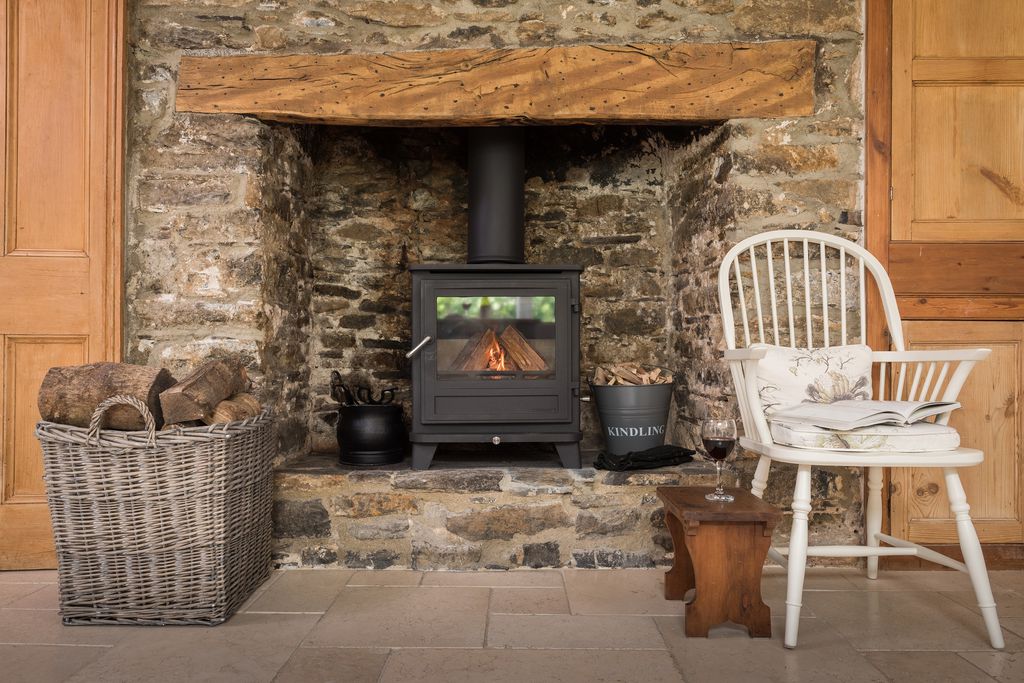 Cheyne Cottage gallery - Gallery