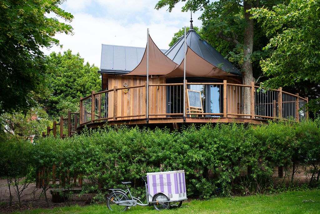 Chewton Glen gallery - Gallery