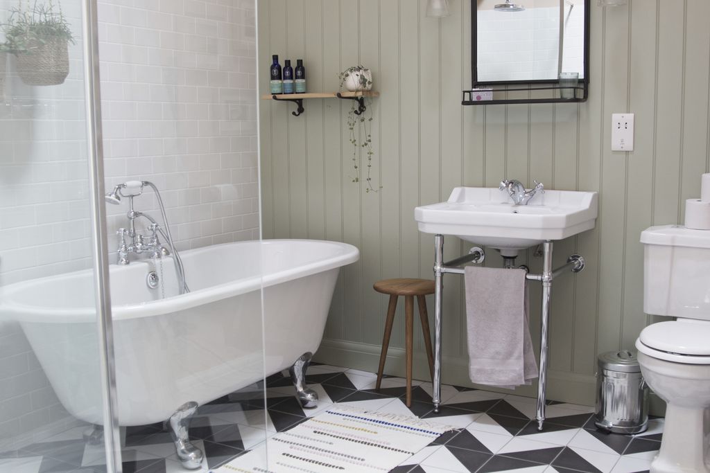 The Hovel gallery - Gallery
