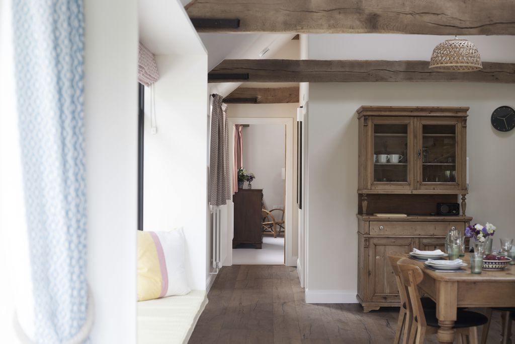 The Hovel gallery - Gallery