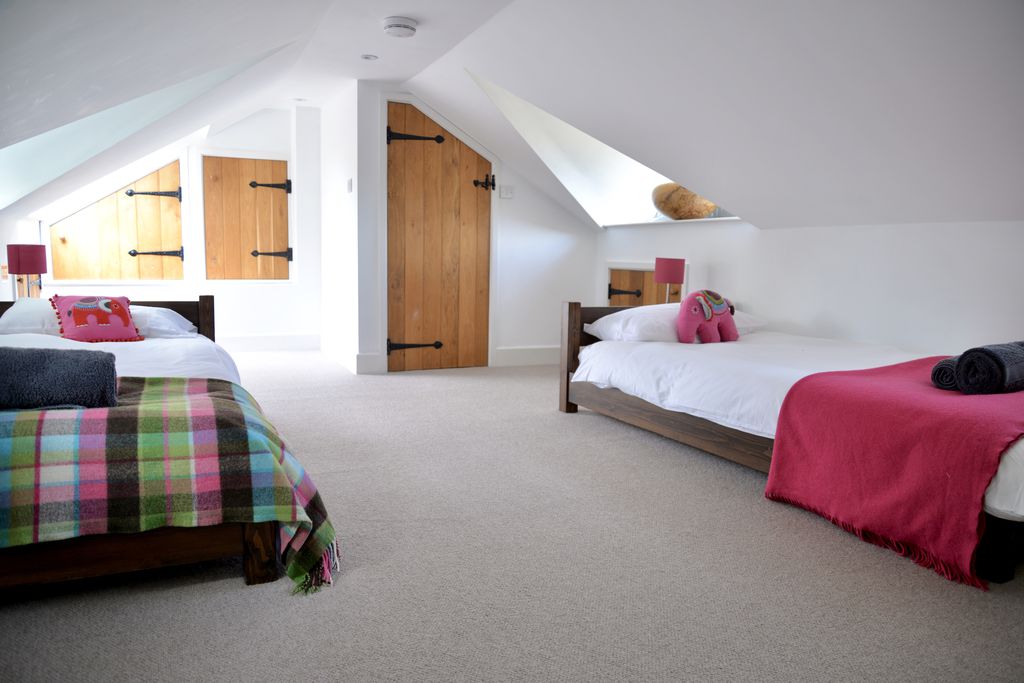 Chichester Cottage gallery - Gallery