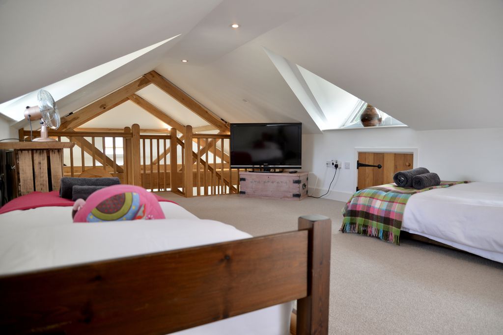 Chichester Cottage gallery - Gallery
