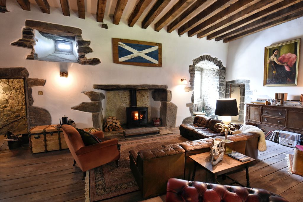 Kilmartin Castle gallery - Gallery