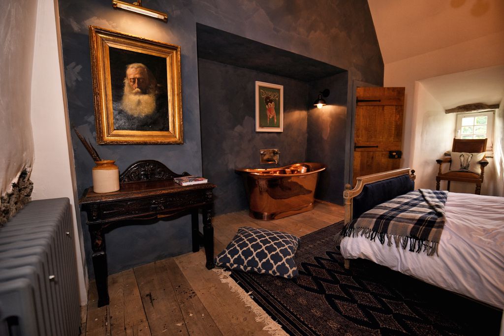 Kilmartin Castle gallery - Gallery