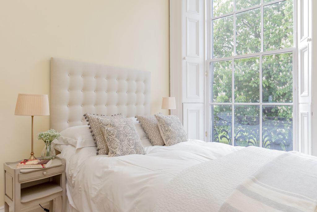 23 Saxe Coburg Place gallery - Gallery
