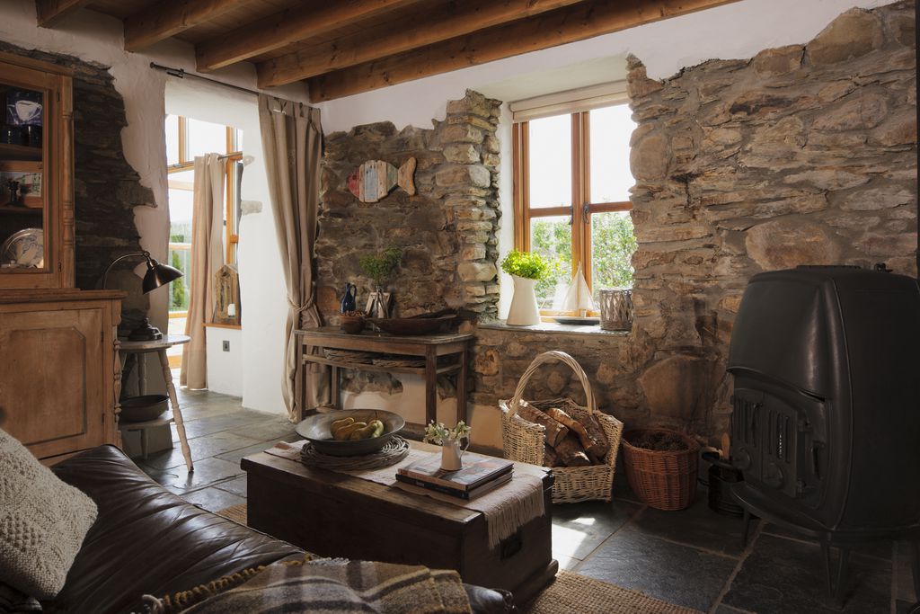 The Artists' Cottage & Studio gallery - Gallery