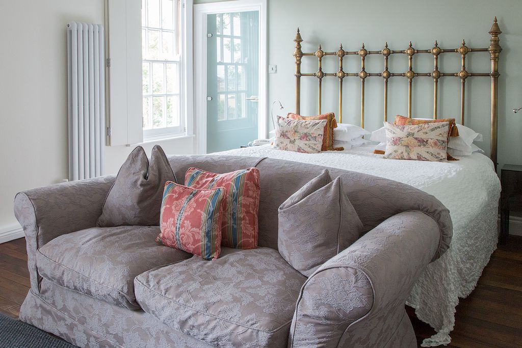 The Bell Hotel gallery - Gallery