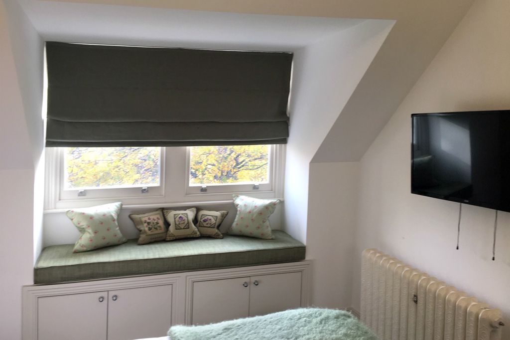 2 Camera Place gallery - Gallery
