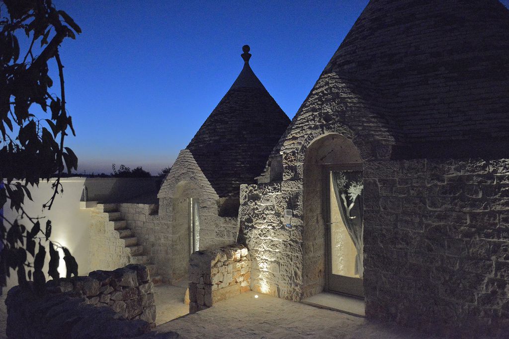 Villas in Bari and special places to stay Sawday's