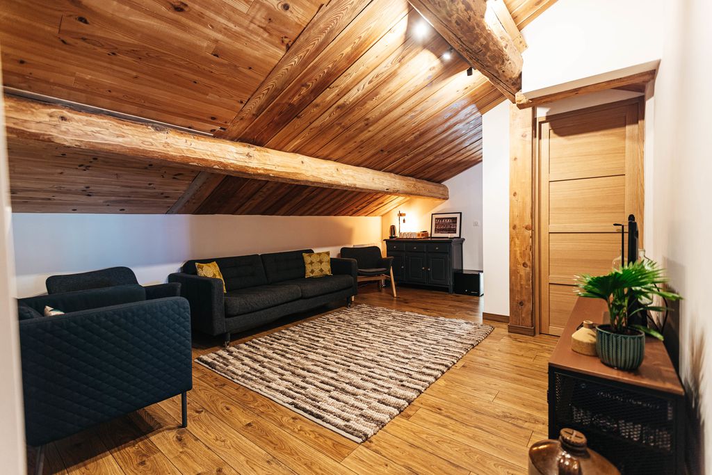 Le Petit Hibou gallery - Gallery