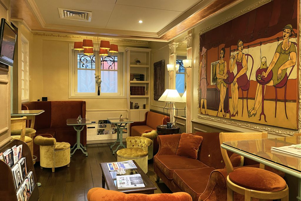 Hôtel Gavarni gallery - Gallery