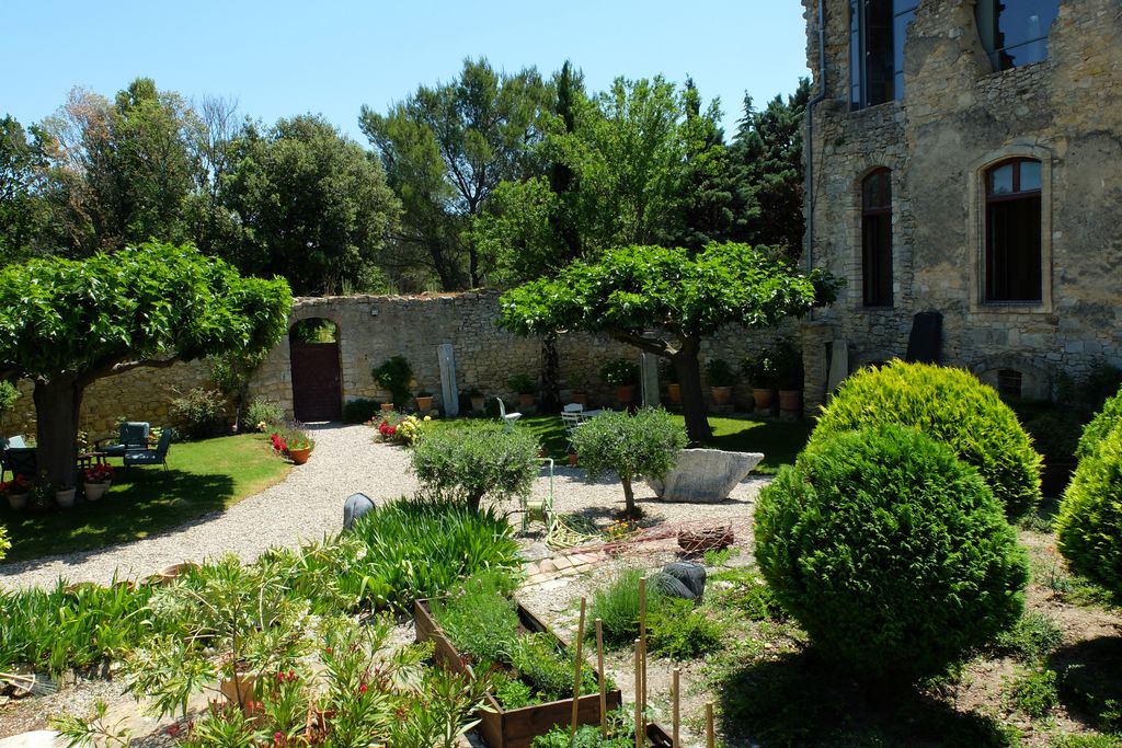 Château de Vénéjan - Chambres d'hôtes gallery - Gallery
