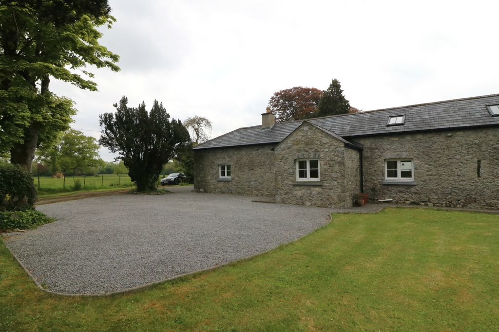 Courtyard Cottage gallery - Gallery