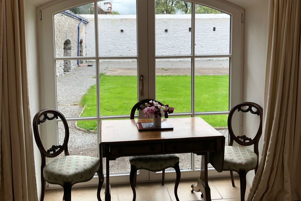 Courtyard Cottage gallery - Gallery